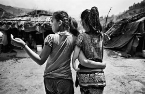 Nepal, maggio 2015. Dhan Maye Mihar vive nella comunità degli spaccapietre con la sua famiglia. E' affetta da focomelia. Foto di Christian Tasso